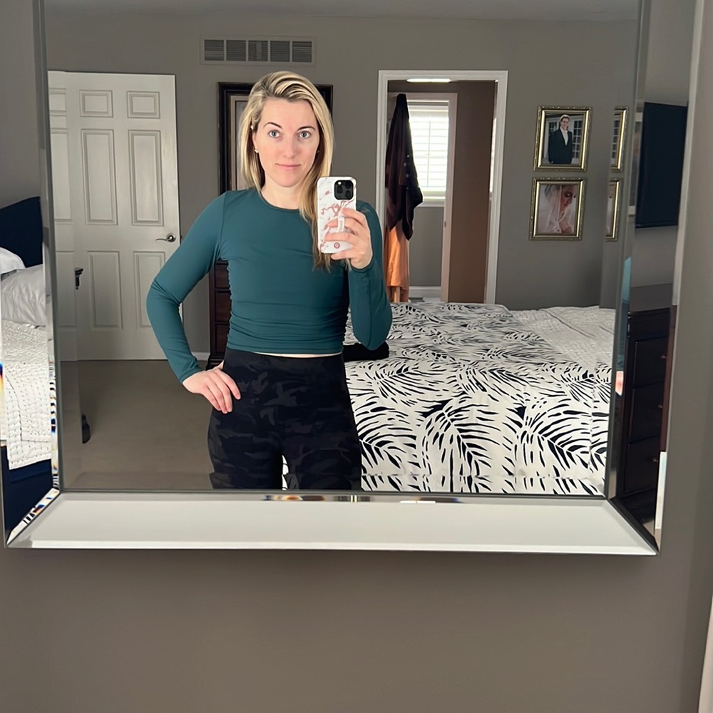 Lululemon jade green size 4 long sleeve ribbed